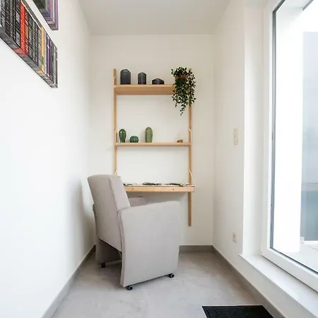 Côté Place *